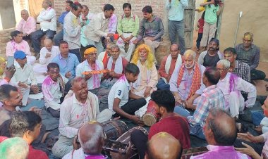 होली पर्व पर अमावता की फाग टोली ने जीवंत की पुरानी परंपरा