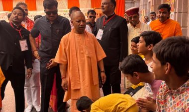 मुख्यमंत्री योगी ने माँ विंध्यवासिनी का किया दर्शन,बोले-नवरात्र में दुनिया को रिझाएगा विंध्य कॉरिडोर