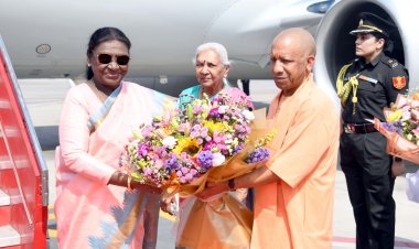  राष्ट्रपति ने श्रीराम जन्मभूमि मंदिर में स्थापित किया 'श्रीराम यंत्र', एयरपाेर्ट से मंदिर तक दिखा सांस्कृतिक माहौल