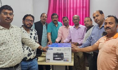 अशोक वर्मा की स्मृति में पत्रकारों को मिला तकनीकी सहयोग