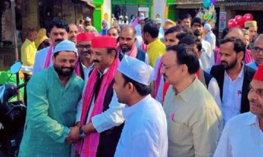 सपा प्रदेश अध्यक्ष श्यामलाल पाल ने विभिन्न ईदगाहों में पहुंचकर दी ईद की बधाई