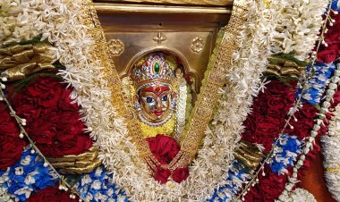 चैत्र नवरात्र: तीसरे दिन सौभाग्य गौरी और मां चंद्रघंटा के दरबार में श्रद्धालुओं ने हाजिरी लगाई