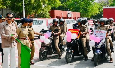 मिशन शक्ति 5.0 के तहत निकली बाइक रैली,पुलिस कमिश्नर ने हरी झंडी दिखाकर किया रवाना