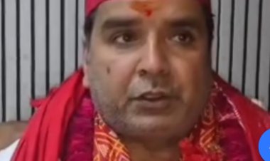 विंध्यधाम में दर्शन के बाद सपा सांसद का सियासी प्रहार, बोले-‘देश को लाइन में खड़ा करना बन गई आदत’