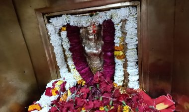 चैत्र नवरात्र: छठवें दिन ललिता गौरी और मां कात्यायनी के दरबार में श्रद्धालुओं ने टेका मत्था