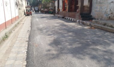 वाराणसी में नवरात्र पर चौकाघाट से लेबर कालोनी चौराहा तक की सड़क हुई गड्ढा मुक्त