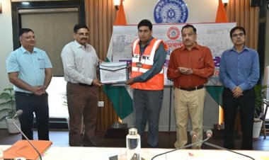 पीयूष खन्ना बने माह फरवरी के सर्वश्रेष्ठ रेलकर्मी