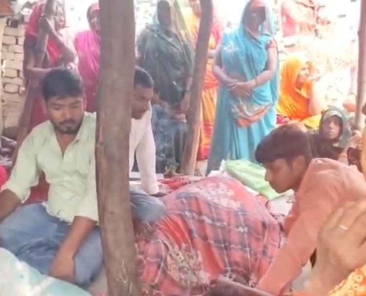 दीवार गिरने से मलबे में दबकर वृद्धा की मौत