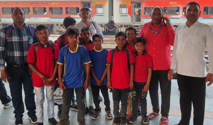 राज्य स्तरीय खेलकूद प्रतियोगिता के लिए मुरादाबाद मंडल के खिलाड़ी अयोध्या रवाना