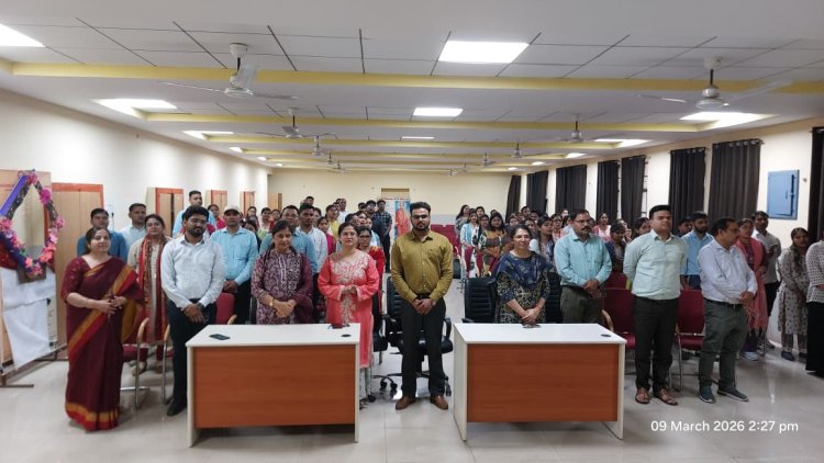 नई तकनीकों से जुड़कर ही विद्यार्थी भविष्य की चुनौतियों के लिए होंगे तैयार : तनुजा भट्ट