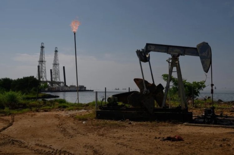 कच्चे तेल की कीमत में छह प्रतिशत से अधिक की गिरावट, भारत जैसे तेल आयातकों को मिलेगी राहत