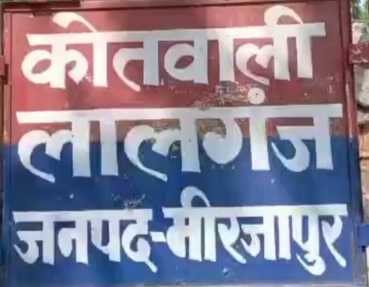 खेत में काम करने गया परिवार, घर का ताला तोड़ चोर ले उड़े आठ लाख के जेवर