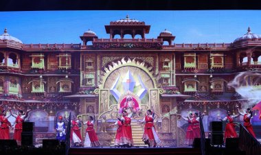 महानाट्य "सम्राट विक्रमादित्य" का जीवंत मंचन देख लोगों को हुआ भारत की समृद्ध सांस्कृतिक विरासत का एहसास