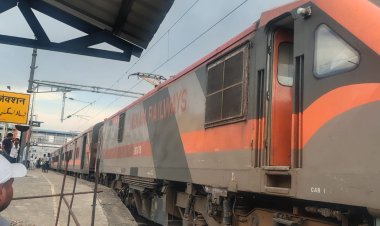 चलती ट्रेन से उठने लगा धुआं, चुनार स्टेशन पर रोकी गई अमृत भारत एक्सप्रेस