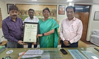 बौद्धिक संपदा अधिकारों पर जागरूकता कार्यक्रम के लिये कुलपति काे मिला प्रशस्ति पत्र