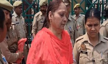 लखनऊ में विधानभवन के सामने महिला ने आत्मदाह का किया प्रयास, पुलिस ने बचाया