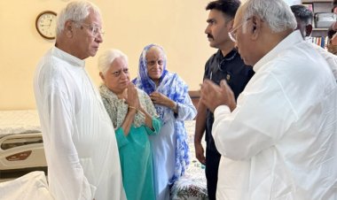 पूर्व केंद्रीय मंत्री व कांग्रेस नेता मोहसिना किदवई सुपुर्दे खाक, राहुल गांधी ने कब्रिस्तान पहुंचकर दी श्रद्धांजलि