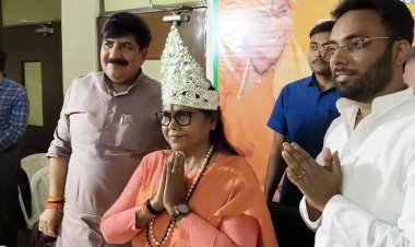 प्रयागराज: पूर्व केंद्रीय मंत्री साध्वी निरंजन ज्योति का बड़ा बयान, कहा- "भारी मतदान लोकतंत्र की मजबूती और नारी शक्ति देश का गौरव"