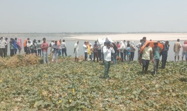 गंगा नदी में डूबने लगीं मां व तीन बेटियां : महिला व एक बेटी बचा ली गयी, दूसरी बेटी शव मिला और तीसरी बच्ची की तलाश