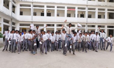 यूपी बोर्ड इंटरमीडिएट की परीक्षा में वाराणसी टॉपर बनी साक्षी, 94.40 फीसदी अंक