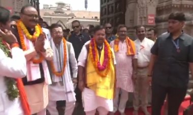 भाजपा राष्ट्रीय अध्यक्ष ने काशी बाबा के किए दर्शन, नितिन नवीन ने की पूरे विश्व में शांति और समृद्धि की कामना