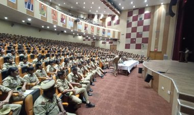 गोरखपुर में नए आरक्षियों को पढ़ाया गया कर्तव्य, अनुशासन का पाठ