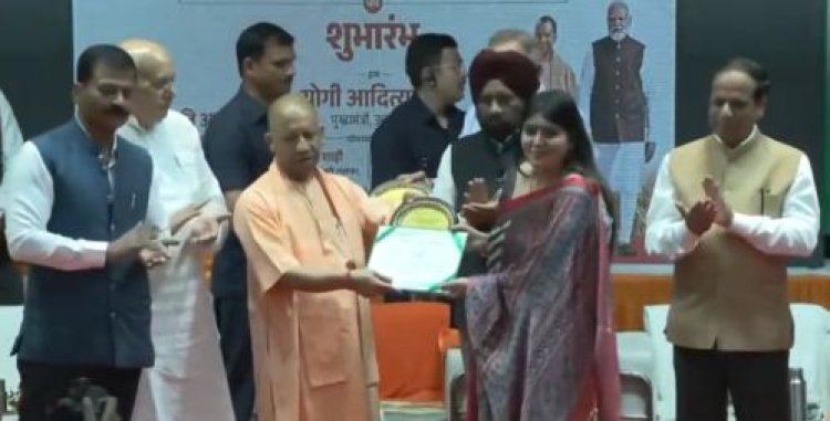 मुख्यमंत्री ने लखनऊ में विज्ञान कांग्रेस के उद्घाटन सत्र में कृषि वैज्ञानिकों का किया सम्मान