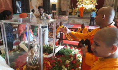 बुद्ध पूर्णिमा पर सारनाथ में उमड़ा आस्था का सैलाब, देश-विदेश के 01 लाख से अधिक श्रद्धालुओं ने किए अस्थि अवशेष के दर्शन