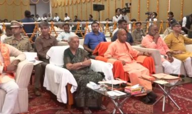 केवल मंदिरों की दीवारों में नहीं, बल्कि भारत की चेतना में बसता है सनातन: योगी आदित्यनाथ