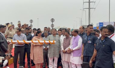 केंद्रीयमंत्री गडकरी ने दिल्ली के मुंडका-बक्करवाला टोल प्लाजा पर बैरियर लेस प्रणाली का उद्घाटन किया अब बिना रुके स्वतः कटेगा टोल