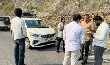 दिल्ली की प्राइवेट कार में मिलीं आदि कैलाश यात्रा की सवारियां, वाहन सीज व 35 हजार का जुर्माना