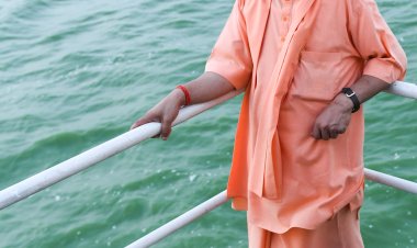 सीएम योगी ने रामगढ़ताल में की क्रूज की सवारी