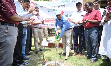 बरेका में “एक पेड़ माँ के नाम” अभियान का शुभारंभ, जीएम ने दिया पर्यावरण संरक्षण का संदेश