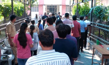 प्रयागराज में कड़ी सुरक्षा के बीच UPPSC असिस्टेंट प्रोफेसर परीक्षा शुरू