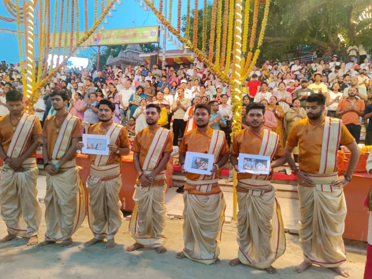 जबलपुर बरगी डैम क्रूज हादसे में मृत नागरिकों की आत्मा की शांति के लिए काशी में विशेष प्रार्थना