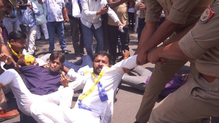 एनएचएम संविदा कर्मचारियों ने बैठक कर आन्दोलन की बनाई रणनीति