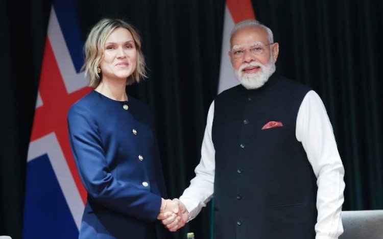 प्रधानमंत्री मोदी ने आइसलैंड की प्रधानमंत्री से की मुलाकात