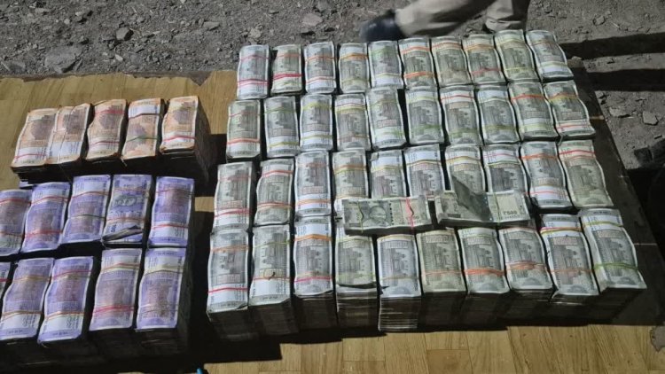 दिल्ली-मुंबई एक्सप्रेसवे पर 2.24 करोड़ की हवाला राशि पकड़ी
