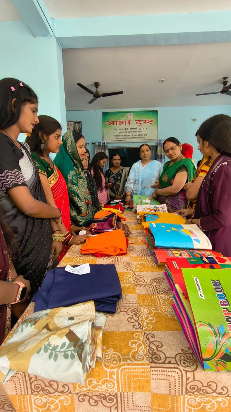 सिलाई और ब्यूटीशियन के 100 दिवसीय प्रशिक्षण कार्यक्रम का समापन