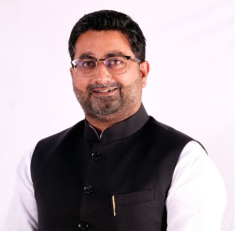 मदरसा बोर्ड के मेधावियों को योगी सरकार करेगी सम्मानित, टॉप-तीन छात्रों को मिलेगा टैबलेट