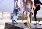नूंह: गांधी ग्राम में महात्मा गांधी की प्रतिमा पर बैठकर बनाई रील, वीडियो वायरल होने पर हंगामा
