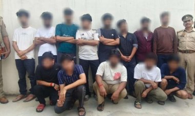 वाराणसी में आईपीएल के सट्टे में फंसाकर लूटने वाले 13 आरोपित गिरफ्तार