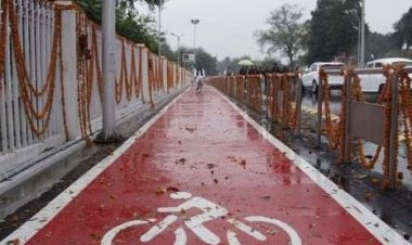 भाजपा सरकार ने सपा की विकास परियोजनाओं को बर्बाद किया : अखिलेश यादव