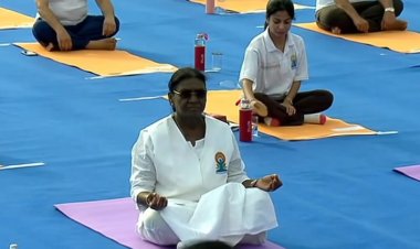 राष्ट्रपति द्रौपदी मुर्मु संग राज्यपाल और मुख्यमंत्री ने जबलपुर में किया योग
