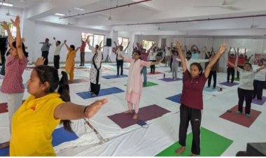 परिषदीय विद्यालयों में 1.42 करोड़ बच्चों ने किया सामूहिक योगाभ्यास