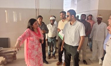 30 जून तक ट्रॉमा सेंटर, नर्सिंग कॉलेज व क्रिटिकल केयर यूनिट निर्माण कार्य को पूर्ण करें : जिलाधिकारी