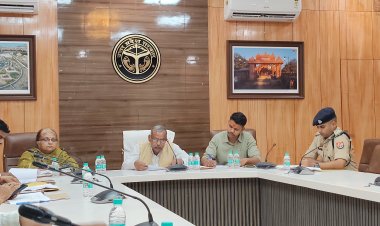 सभी पात्रों को सरकारी योजनाओं का मिले लाभ, एससी-एसटी उत्पीड़न मामलों का त्वरित करें निस्तारण : रमेश चन्द्र कुण्डे