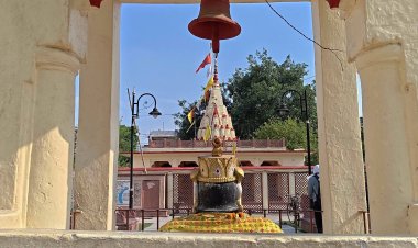 ज्येष्ठ मास की पूर्णिमा पर भगवान जगन्नाथ का जलाभिषेक,अतिशय स्नान से बीमार पड़ेंगे