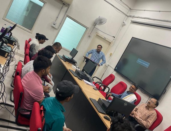 सफल उद्घोषक या लेखक बनने के लिए भाषा की शुद्धता और विषय की गहरी समझ जरूरी : पांडुरंग पुराणिक