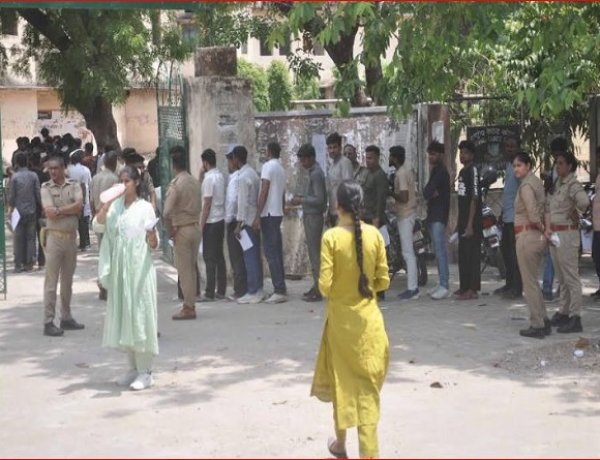 पुलिस भर्ती परीक्षा के दूसरे दिन 7.32 लाख अभ्यर्थी हुए शामिल, नकल और फर्जीवाड़े पर योगी सरकार का सख्त शिकंजा